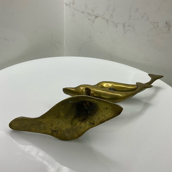 Vintage brass sculpture dolphins swimming - Picture 5 of 7